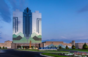  Seneca Niagara Resort & Casino  Ниагара Фолс
